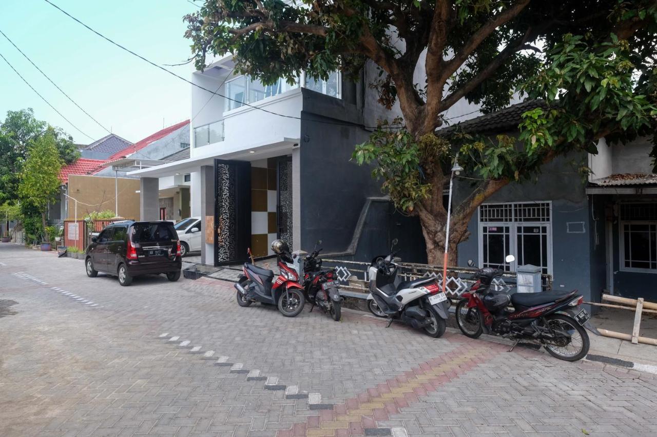 Hotel Reddoorz Syariah @ Tlogosari Semarang Alastuwo Zewnętrze zdjęcie