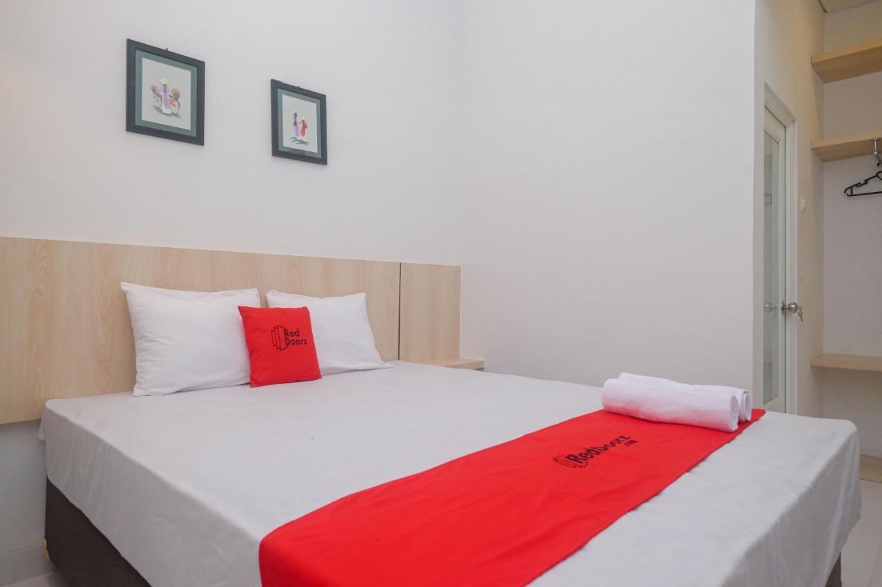 Hotel Reddoorz Syariah @ Tlogosari Semarang Alastuwo Zewnętrze zdjęcie